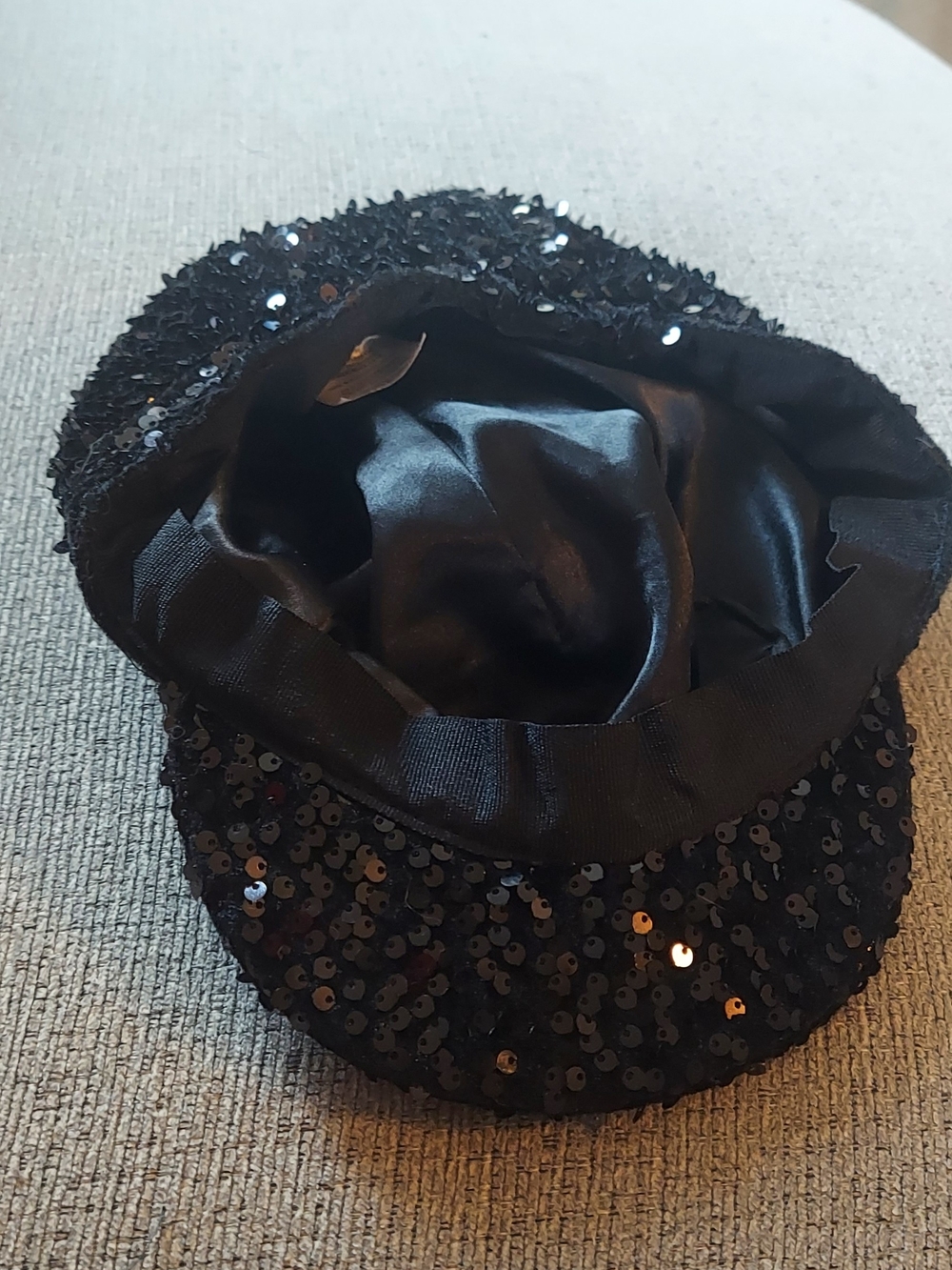 Women's Black Sequin Newsboy Cap - Picture 2 of 5